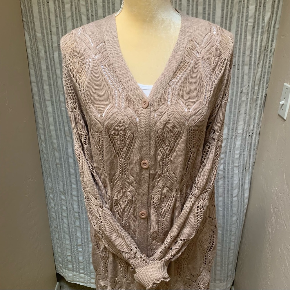 Dusty mauve crochet open knot, button cardigan. - Picture 2 of 7